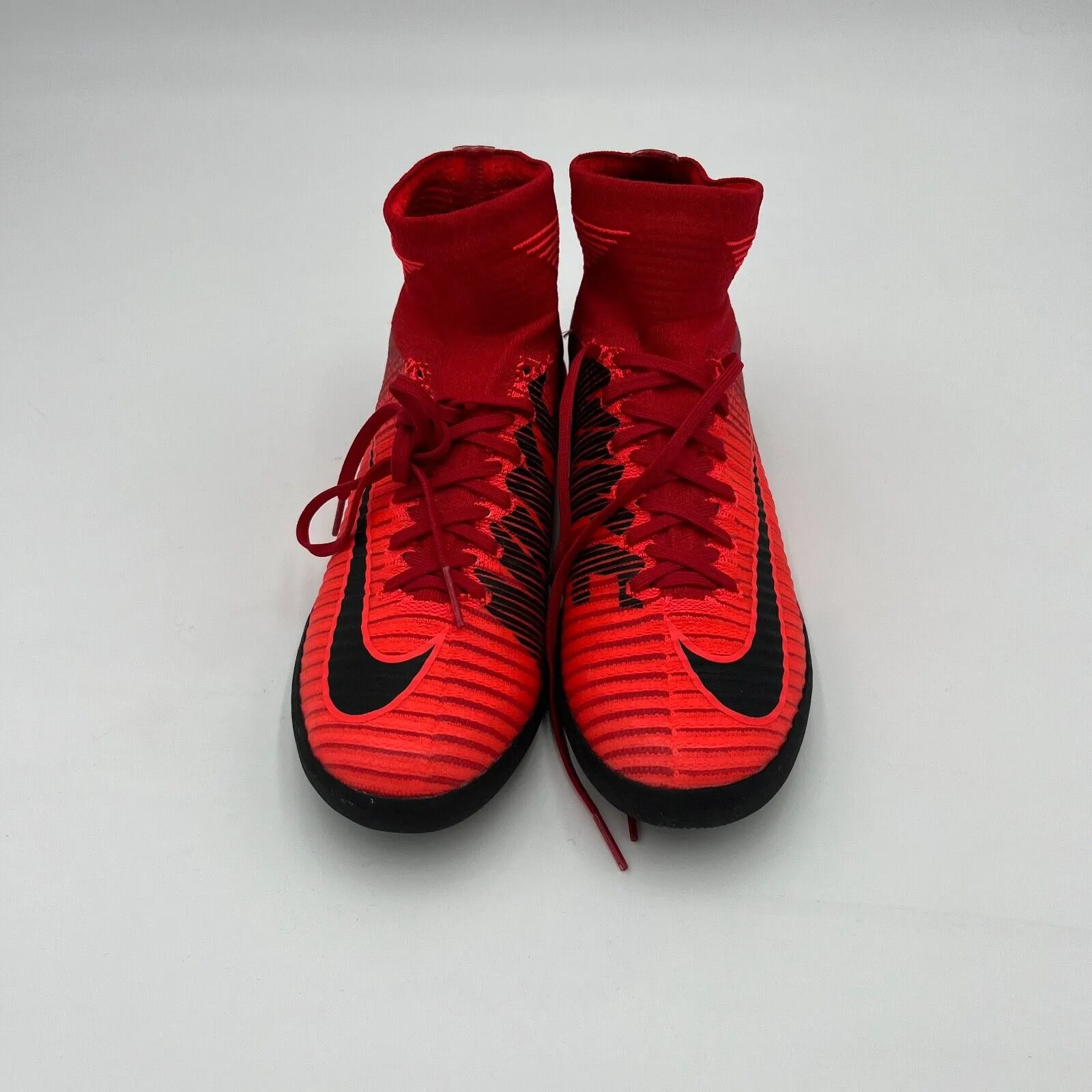 NIKE JR. MERCURIALX VICTORY VI IC INDOOR SOCCER SHOES SIZE 4Y RED 903599-616