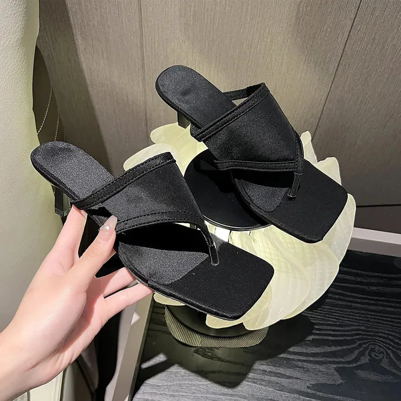 Toe post kitten heel sandals